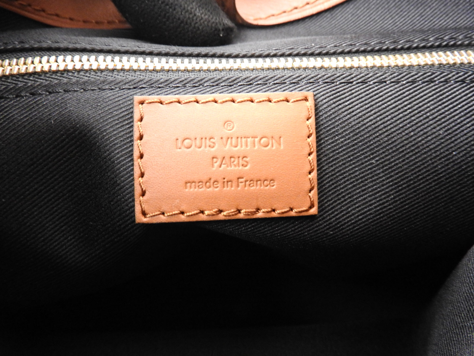 Louis Vuitton M40106  Natural Resource Department