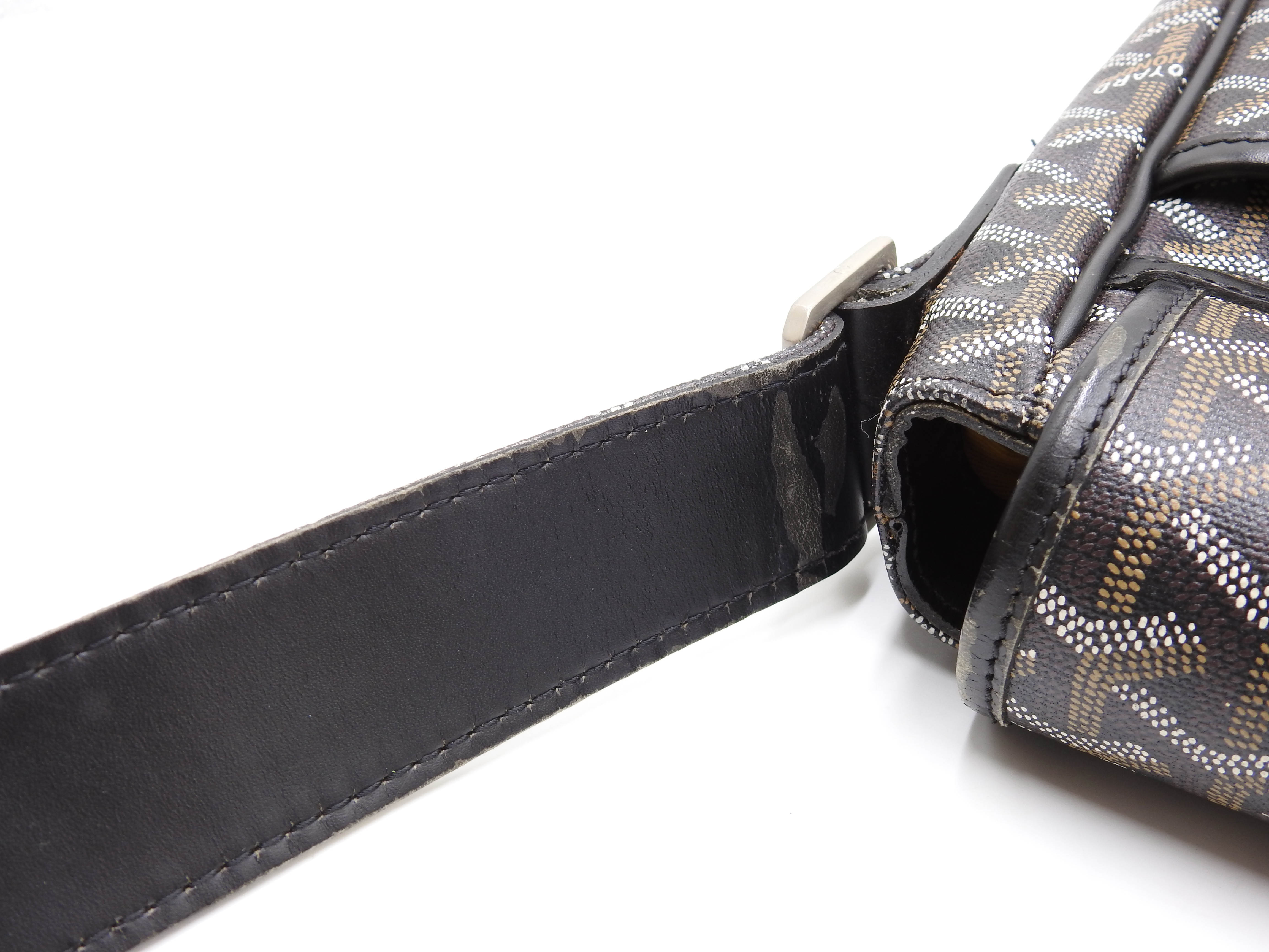 Auth GOYARD Goyardine Grand Bleu MM Shoulder Bag PVC Canvas
